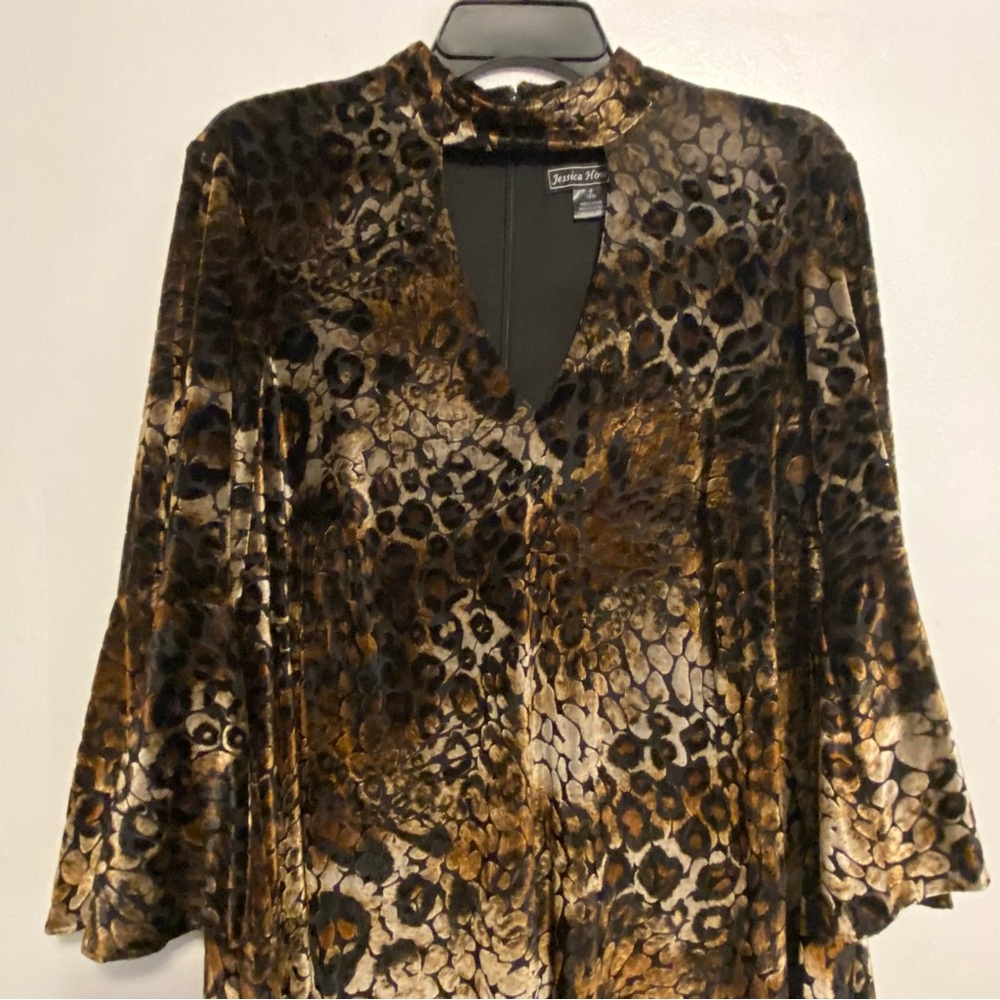Jessica Howard Leopard Print Dress Women’s Size 16W Midi Fuschia Bell Sleeves‎